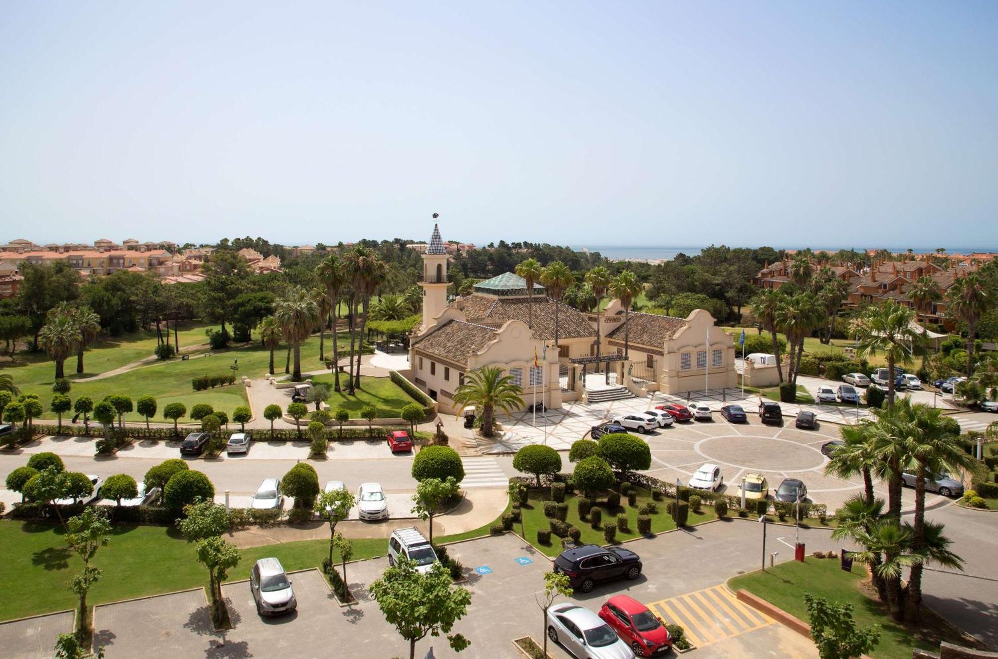 Doubletree By Hilton Islantilla Beach Golf Resort Exteriör bild